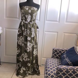 Derek Heart Maxi Sage Green Floral Dress Size Large